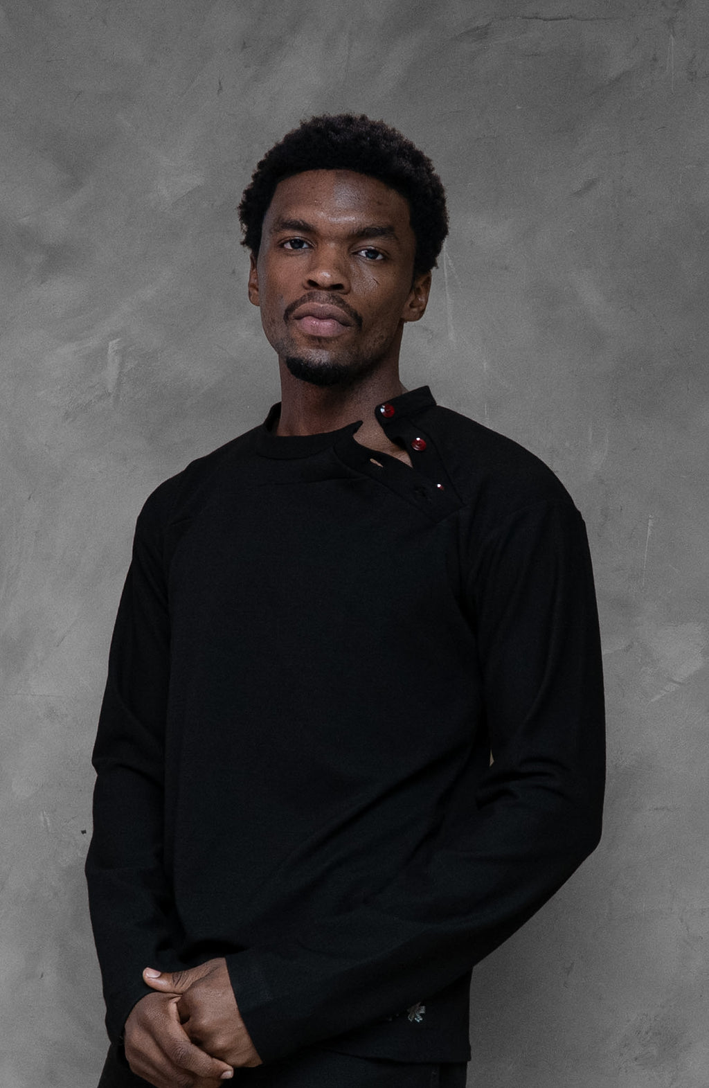ZEN ASYMMETRICAL  BLACK HENLEY